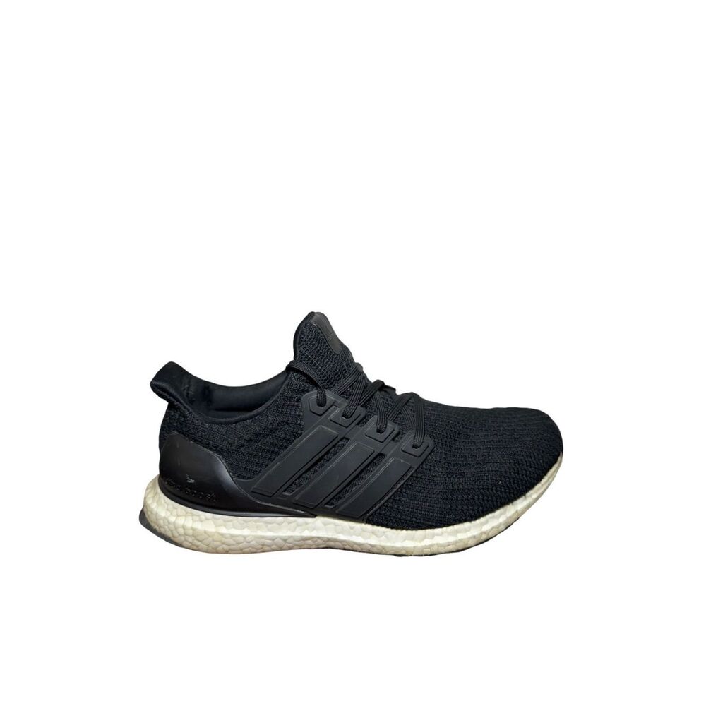 adidas Women’s Black Knit Running Sneaker with White Boost Midsole size 9.5